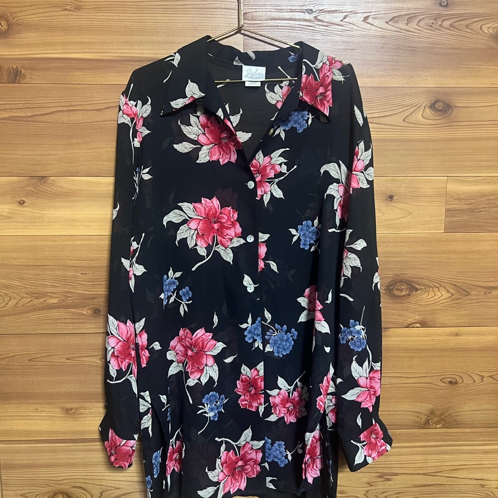 Jocelyn Smith Classic Floral Black Long Sleeve Blouse